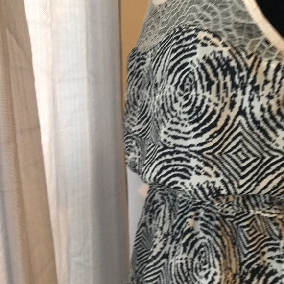 Forever 21 peplum blouse - Picture 4 of 8